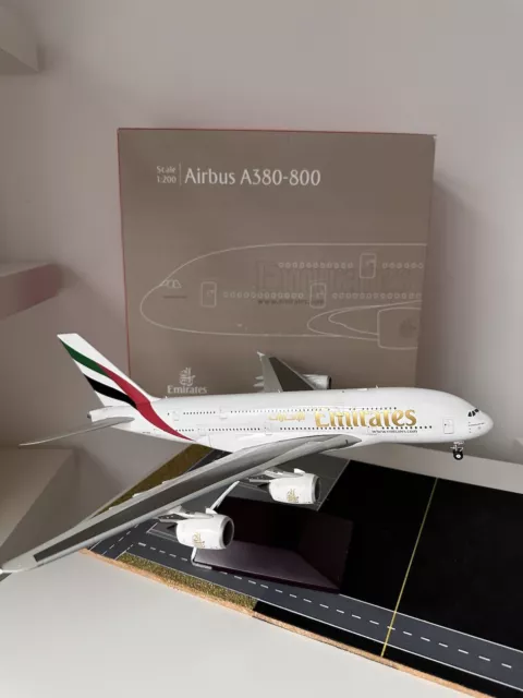 Emirates Airbus A380-800 A6-EDE 1:200 Scale Model By Gemini Jets