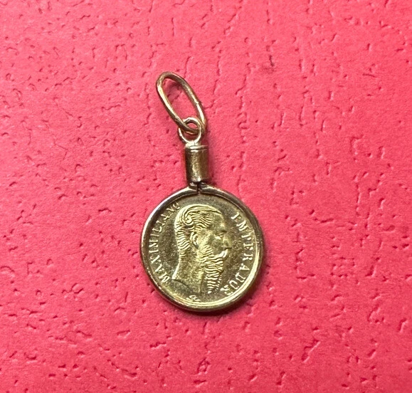 Emperador Maximiliano 1865 Mexican Gold Coin Emperador Maximiliano 1865 Mexican Gold Coin
