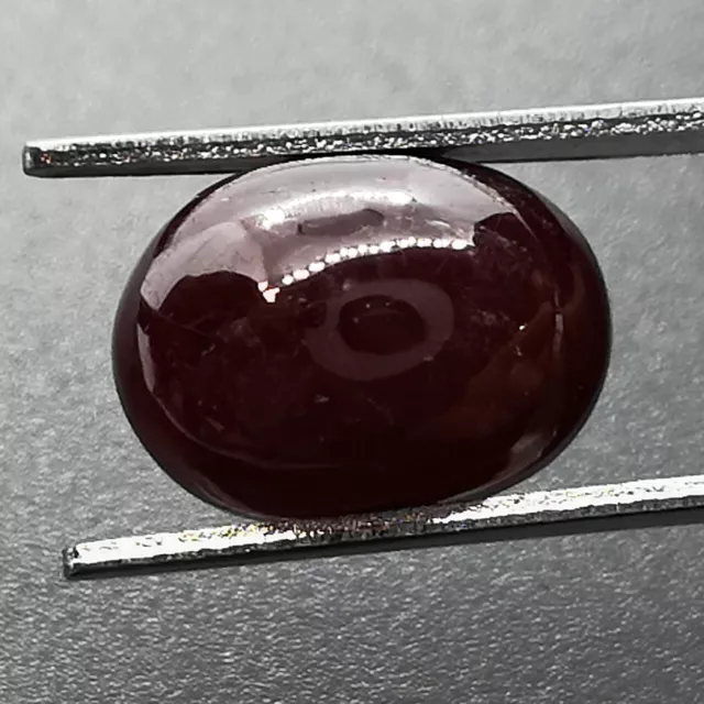 Rubis traités (GF) de MADAGASCAR - Cabochon 6.45 Carats