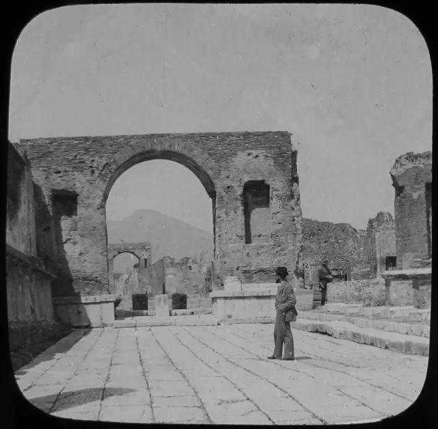 Glass Magic Lantern Slide POMPEII TRIUMPHAL ARCH C1910 PHOTO ITALY