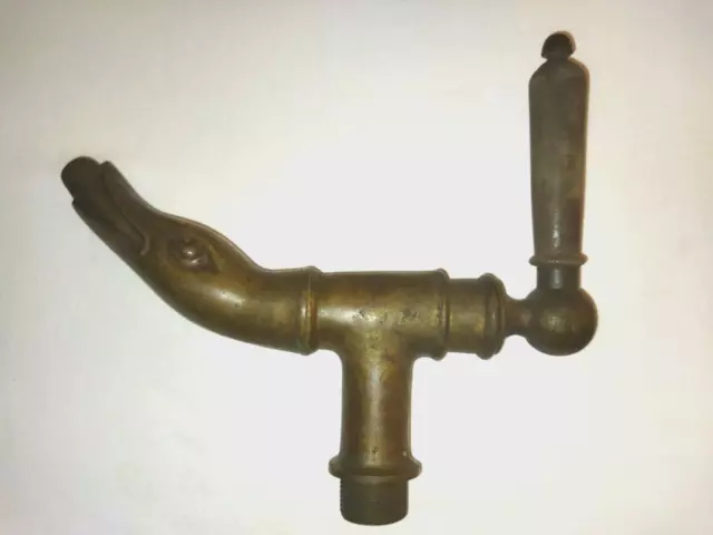 Robinet Ancien De Fontaine En  Bronze Animalier Old Bronze Fountain Tap