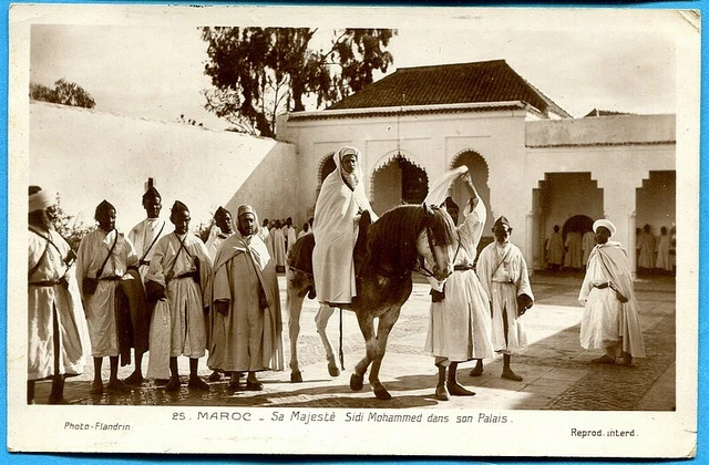 CPA : Maroc - Sa Majesté Sidi Mohammed dans son Palais