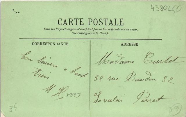 CPA BAGNOLES-de-l'ORNE Un Coin du Parc (43802)