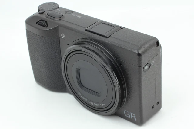 【 MINT in BOX 】 Ricoh GR III GR3 GRiii 24.2MP Digital Camera From Japan 3