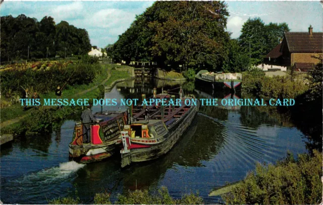 Narrow Boats on the Grand Union Canal Near Kings Langley Postcard (ref 184-23)