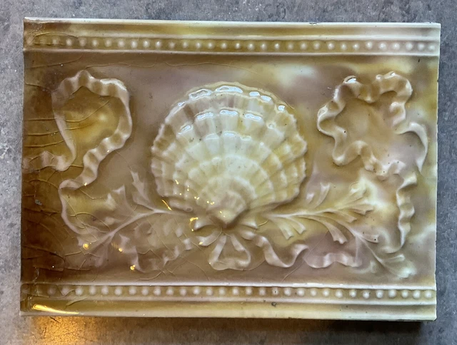 OLD BRIDGE TILE CO :: 19thc MAJOLICA SHELL & RIBBON 6”x 4 1/2” Brown Moss NJ USA