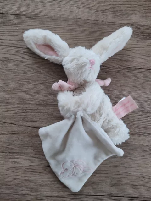 DOUDOU et COMPAGNIE MON TOUT PETIT BONBON LAPIN MOUCHOIR BLANC ROSE