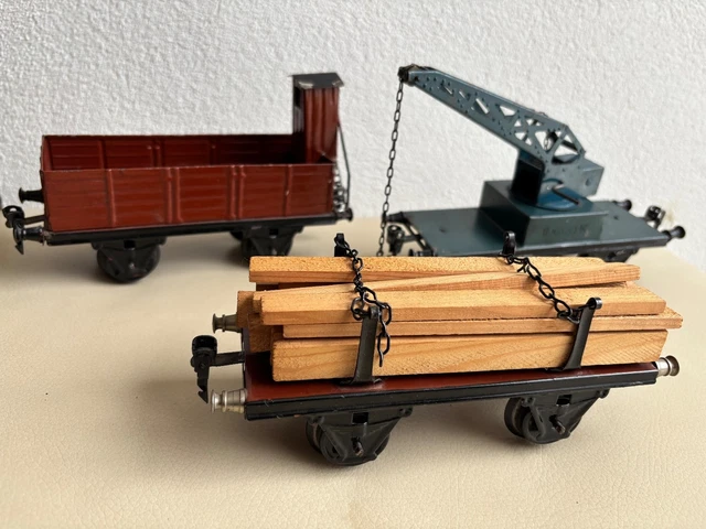 Märklin 7054.3 / 457, passage à niveau mécanique avec feu rouge BO