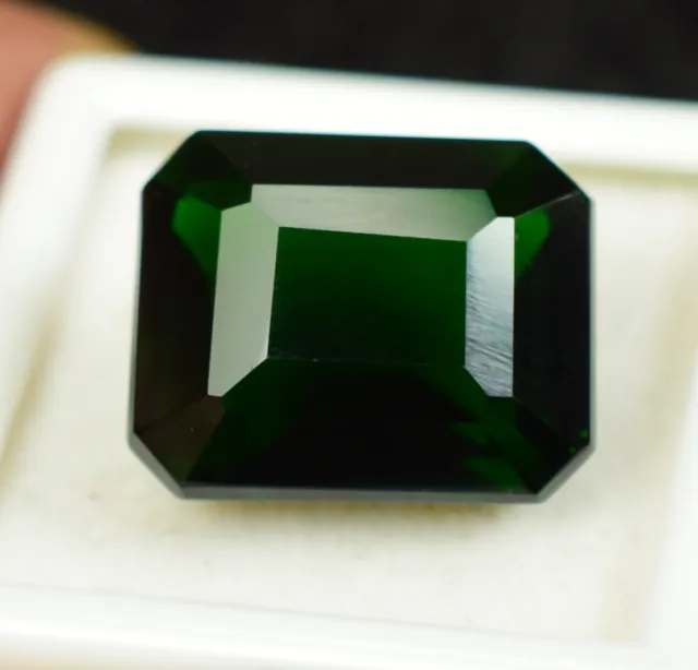14.75 Ct Natural Green Russian Chrome Diopside GIE Certified Loose Gemstone