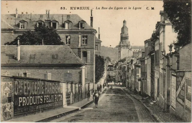 CPA EVREUX La Rue du Lycee et le Lycee (1160138)