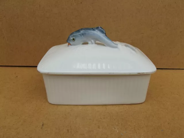 ancienne boite à sardine poisson en porcelaine