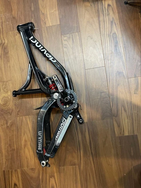 DEVINCI WILSON 2011年モデル26インチ ダウンヒルフレーム Devinci