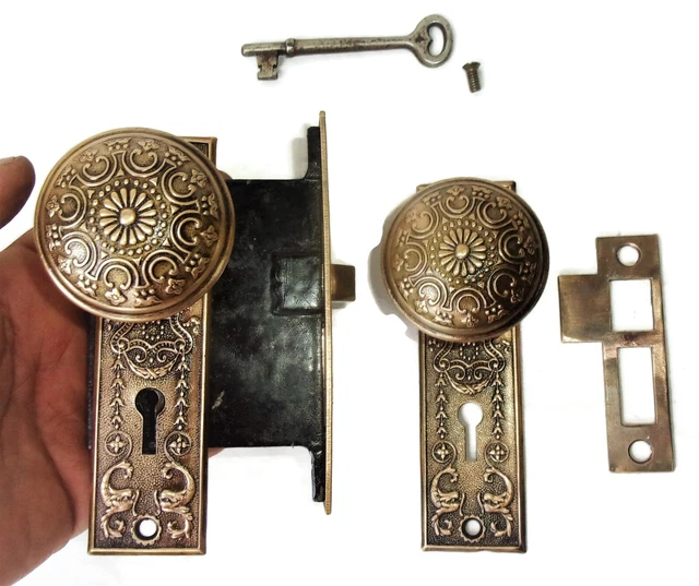 Antique Door Set Victorian / Eastlake Backplate Knob Mortise Lock Key Reclaimed 3