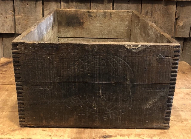 Antique ATLAS POWDER Co. Explosive Box Advertising Wooden Crate 4