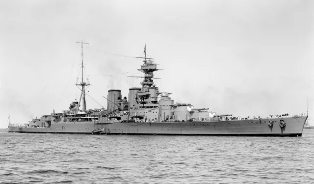Trumpeter Models 1/200 HMS Hood - Royal Navy Battlecruiser