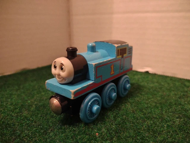THOMAS THE TANK Engine thomas & Friends & Wooden Railway & BRIO