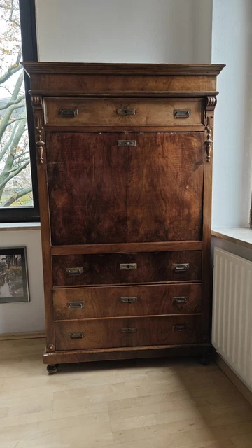 Alter Sekretär um 1900