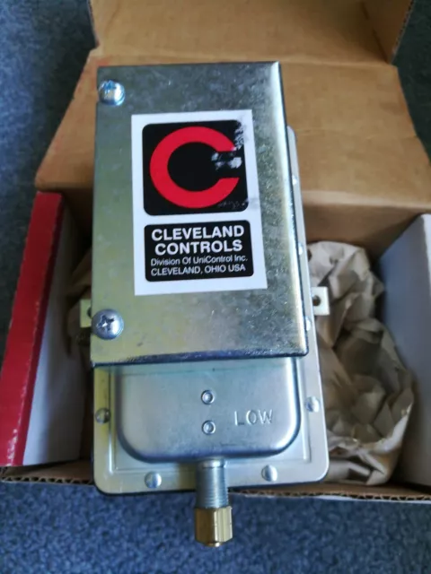 Cleveland Controls AFS-222-139 Pressure Switch  new