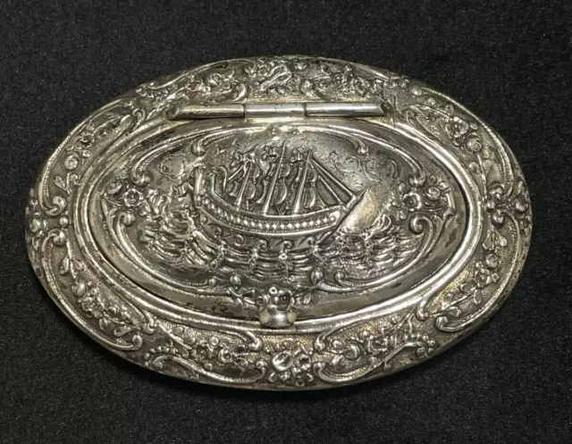 Antique 830 Silver Repousse Snuff Pill Box Late 19th Century/Early 20th Century 2