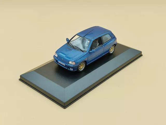 1/43 Renault Clio Williams "Swiss Champion" Bleu 1996 UH Universal Hobbies M6
