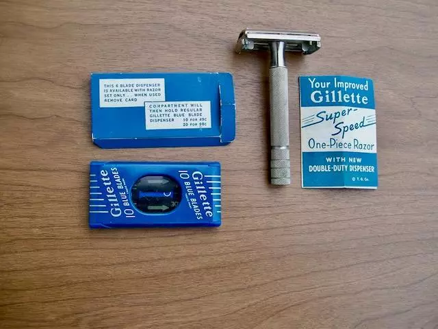 Vintage Gillette Super Speed Safety Razor With Instr. & Dispenser No Date Code