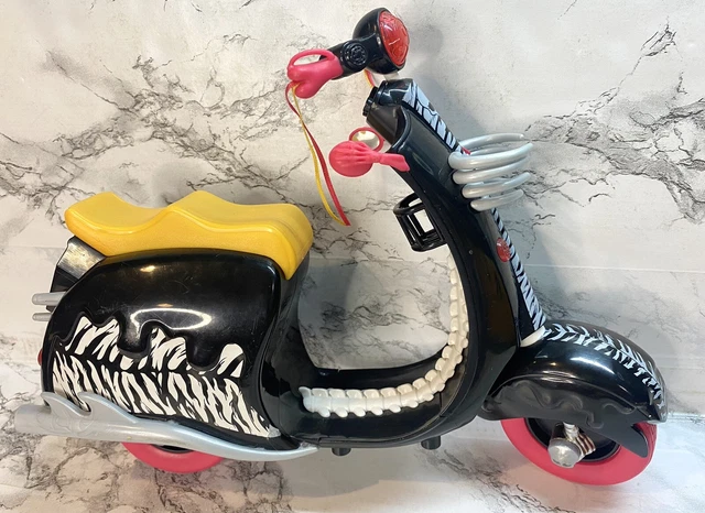 Monster High Doll Werecat Twins Meowlody Purrsephone Scooter 2014 Mattel