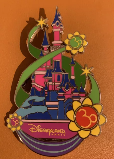 Disneyland Paris 30. Jahrespasshalter Schloss Disney Pin LE320/700 DLP