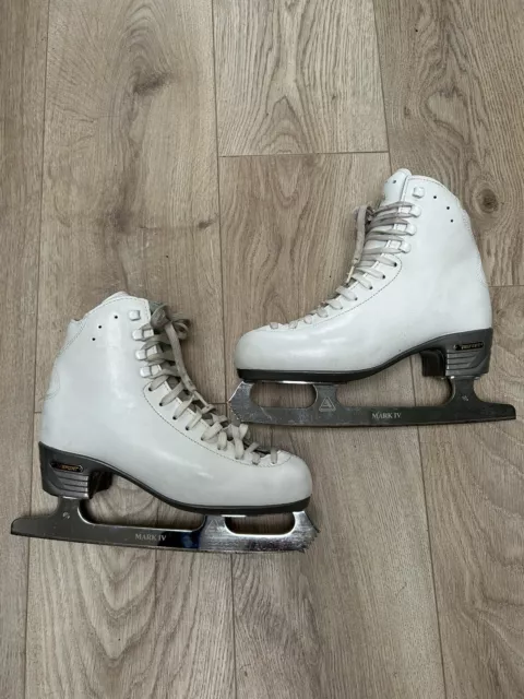 Risport Ice Skates RF4 Size 245 ( Mark IV blades ) Vgc