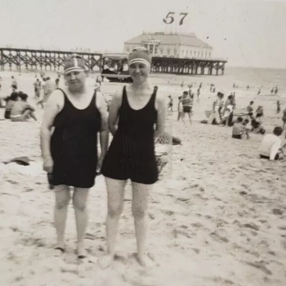 Swimsuit Women Heinz Ocean Pier Photo 1930s Atlantic City Vintage Snapshot F401
