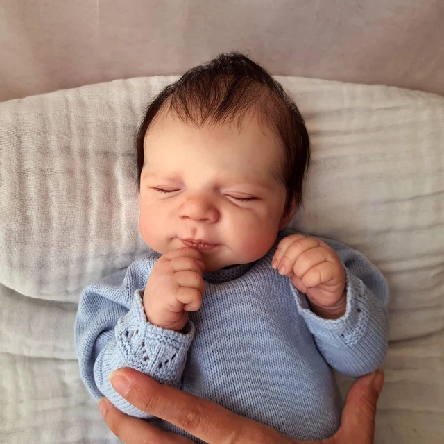 48CM Reborn Baby Doll Soft Touch Cloth Body Sleeping Newborn Kids Birthday Gift