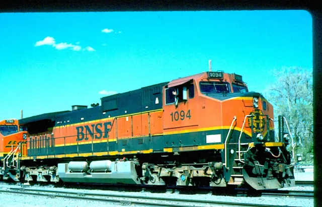 BNSF 1094 C40W-9, Albuquerque, NM, 04/06; Kodachrome Original