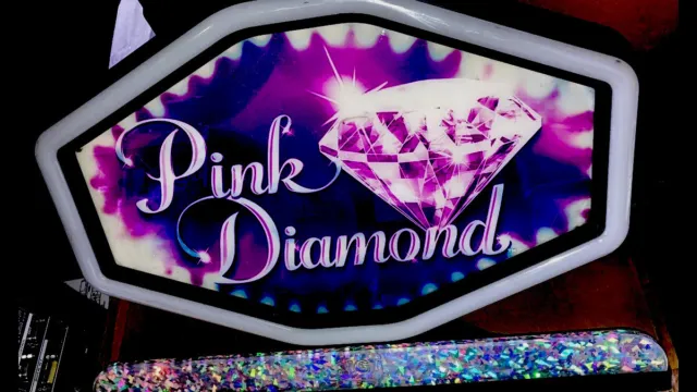 IGT Slot Machine Polygon Topper Pink Diamonds Very Cool