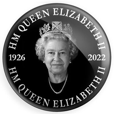 IN MEMORY OF Queen Elizabeth II 1926-2022 Remembrance Pin Button Badge ...