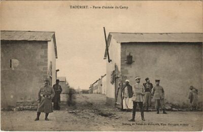 CPA AK MAROC TAOURIRT Porte d'Entrée du Camp (31933)