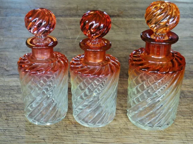 lot de 3 flacons à Parfum en Cristal de Baccarat Modèle Bambou(1 récolé)