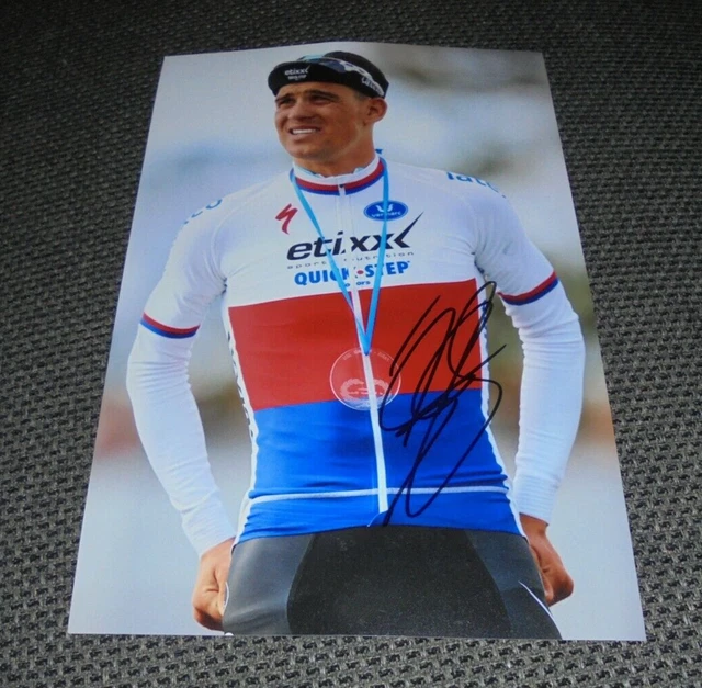 ZDENEK STYBAR #2 WORLD CHAMPION CYCLING - 12x8 PHOTOGRAPH ORIGINAL SIGNED !