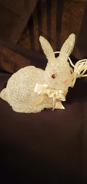 Plastic/textured Easter Bunny lighted lamp/night light