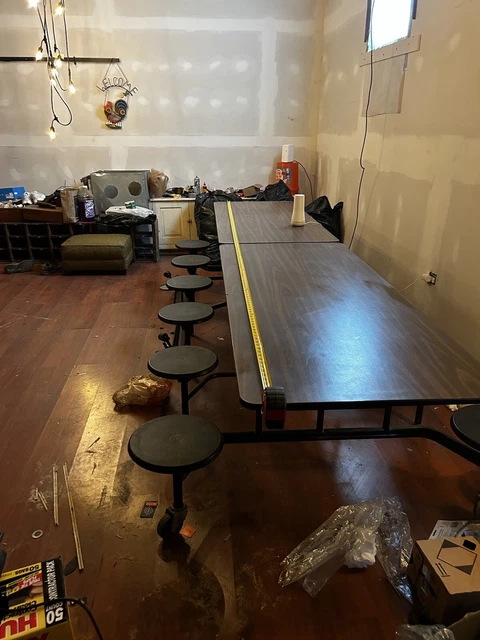 Rollaway Table 42G1