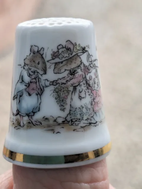 Royal Doulton Brambly Hedge The Wedding Thimble Jill Barklem Summer Season