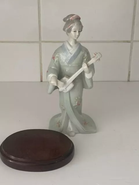 Vintage Porcelain Hand Painted Leonardo Collection Tall Geisha Girl Figurine