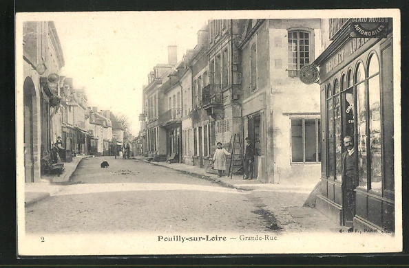CPA Pouilly-sur-Loire, La Grande Rue