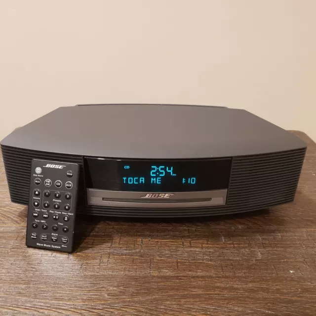 Bose Wave Music System AM/FM CD Player Clock Radio+ Remote AWRCC1 Mint Condition