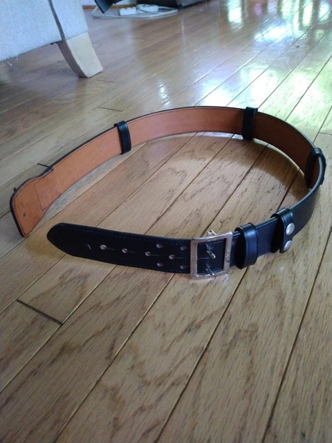 Leather Police Duty Belt 38 Plain With 4 Belt Straps measures 40" Long
