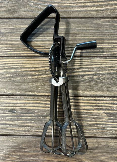 Vintage EKCO Best Egg Beater Hand Mixer Black Tilted Handle Chrome Stainless USA