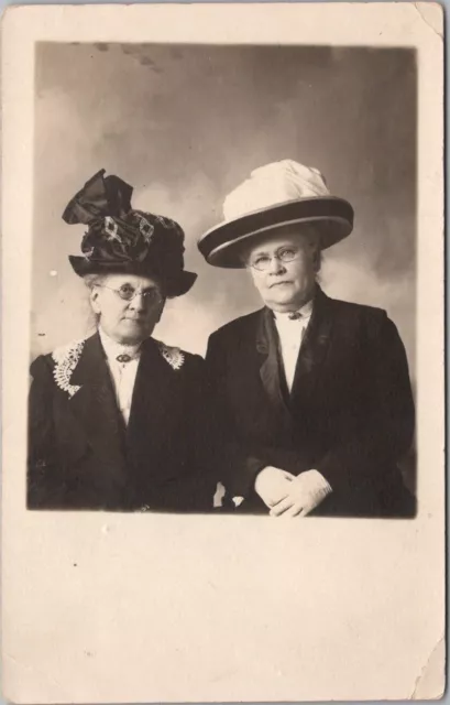 1910s RPPC Photo Postcard Two Older Women / Sisters in Large Hats / FASHION