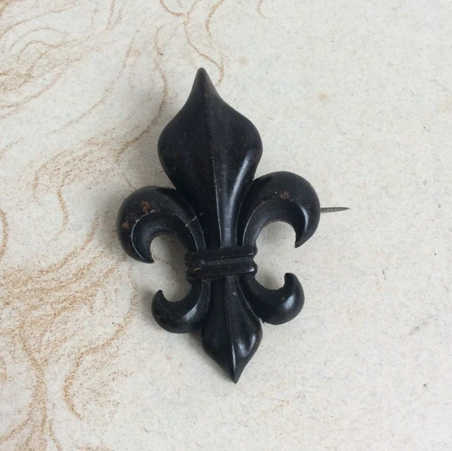 Ancienne Broche Fleur De Lys - Thème Royaliste/Jeanne D'Arc, Métal Noir Et Or, Occasion