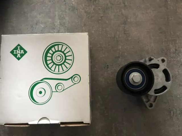 galet tendeur courroie trapézoïdale INA 534018110 renault trafic II master II