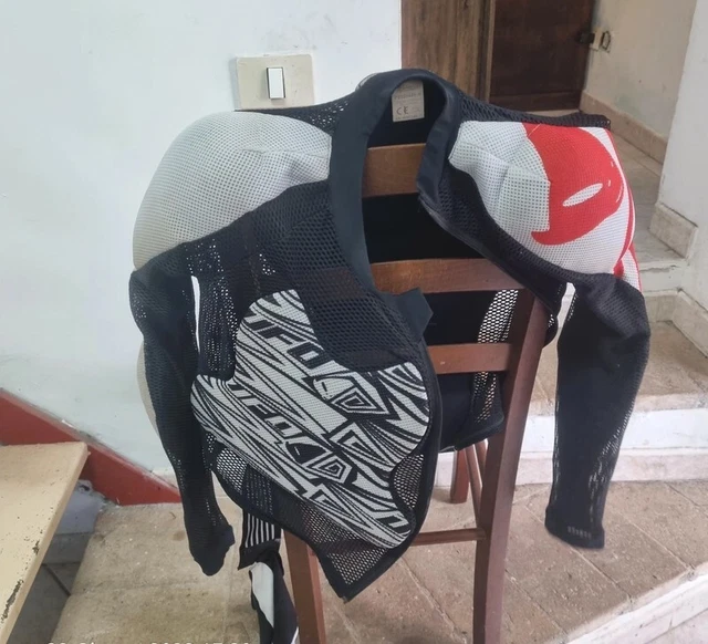 UFO ULTRALIGHT 2.0 size S Chest protector motocross guard Mx pettorina cross FOX