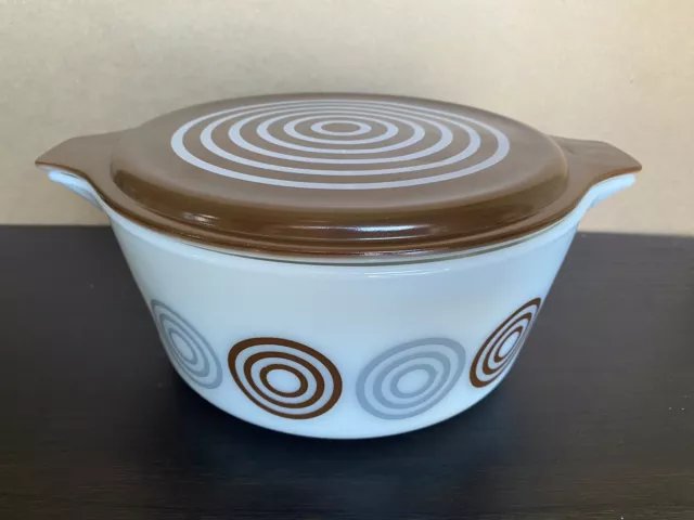 Rare Vintage Promotional Pyrex Cosmopolitan Salton Casserole Dish W/ Lid 2.5 QT