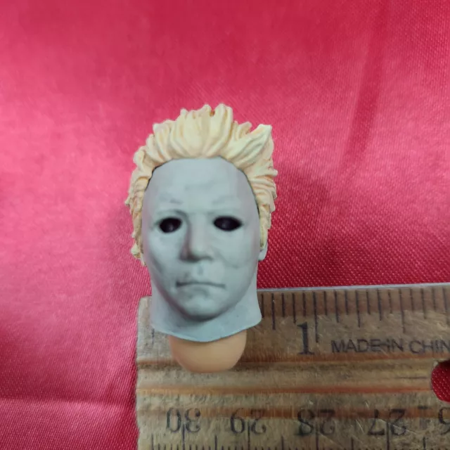 Mezco One:12 Halloween 2 - Michael Myers - Ben Tramer  Head